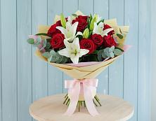 Букет цветов из:  Лилии и Розы в Мельниково