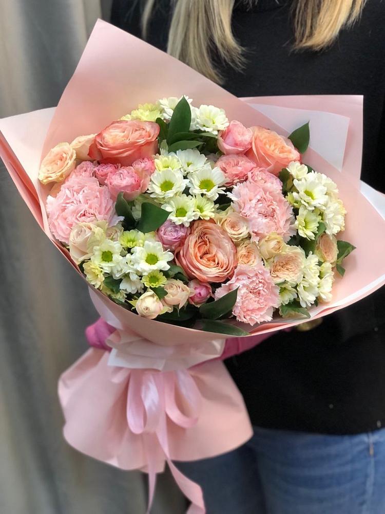 Букет цветов из: Гвоздики, Розы и Хризантемы в Мельниково