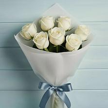 Букет 7 Белых роз Эдлесс Лав в Мельниково