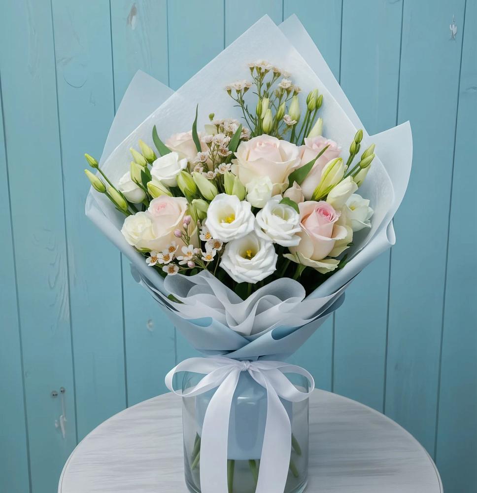 Букет цветов из: Розы и Лизиантусы в Мельниково