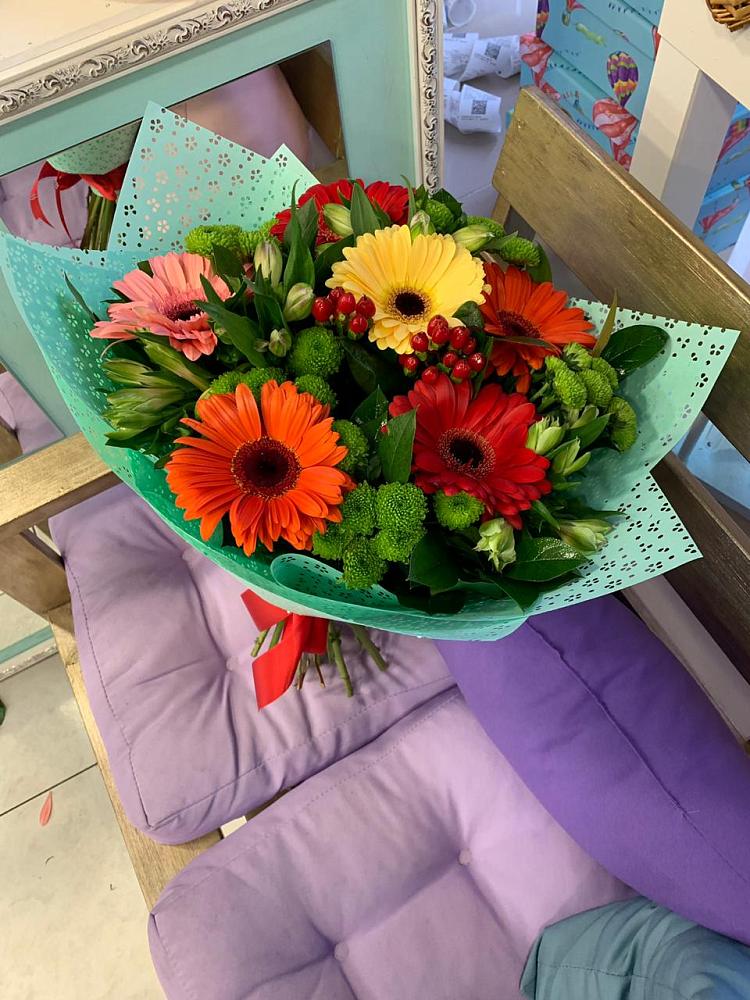Букет цветов из: Герберы, Хризантемы и Альстромерии в Мельниково