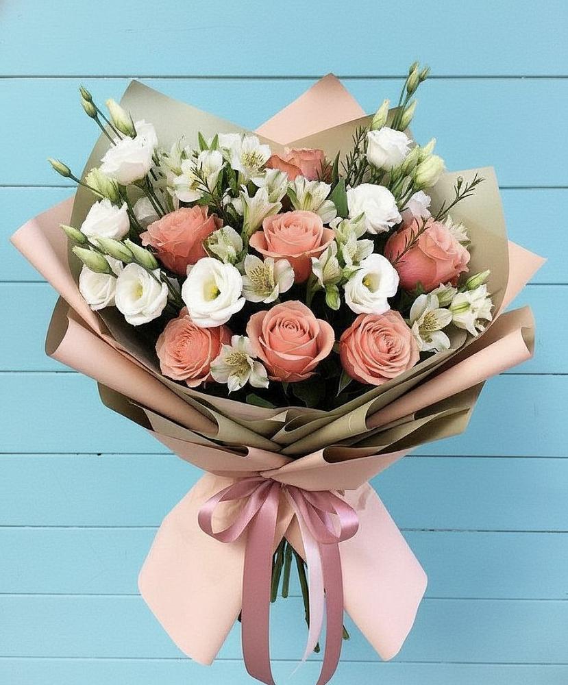 Букет цветов из: Розы, Альстромерии и Лизиантусы в Мельниково