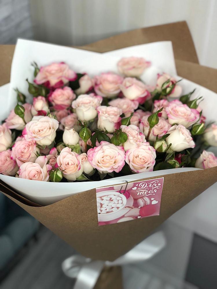 Букет цветов из: Розы в Мельниково