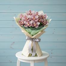Букет цветов из:  Орхидеи и Розы в Мельниково