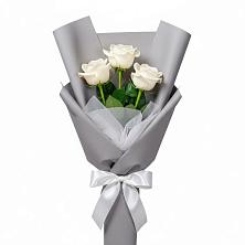 Букет 3 белые розы в Мельниково
