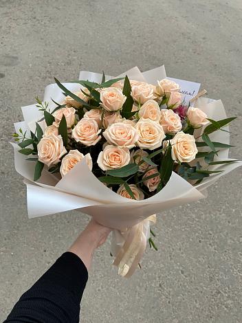 Букет Кремовые розы Латте в Мельниково