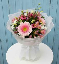 Букет цветов из:  Герберы, Альстромерии и Лизиантусы в Мельниково