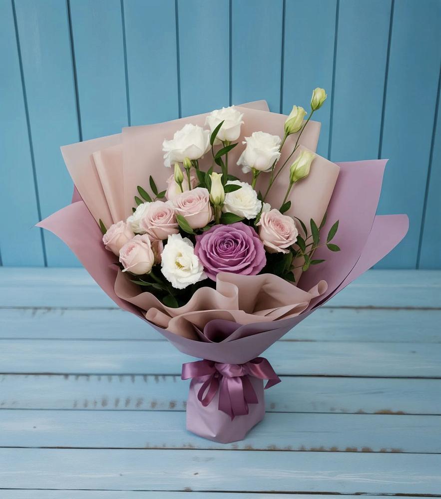 Букет цветов из: Розы и Лизиантусы в Мельниково